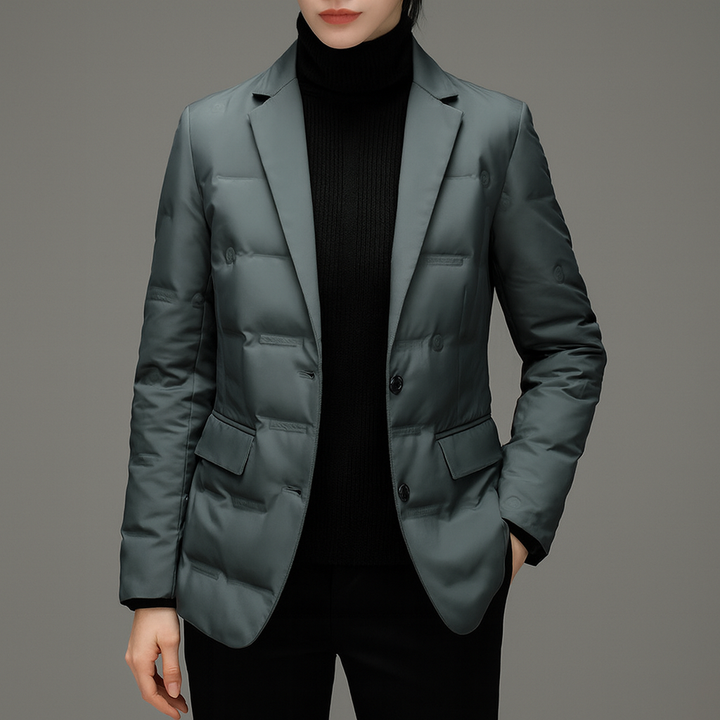WOMEN's OUTERWEAR
